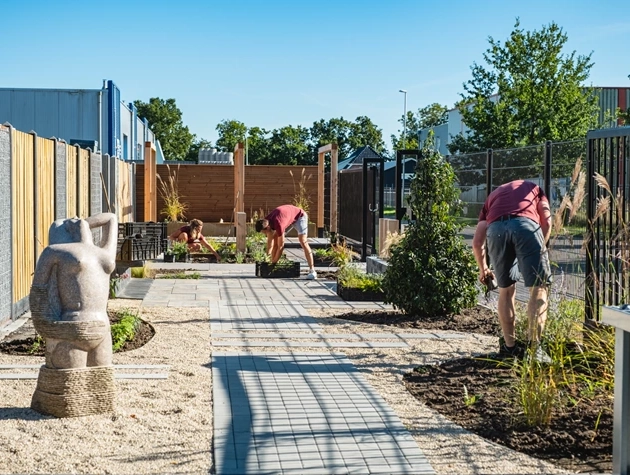 Steenhandel nabij Drachten