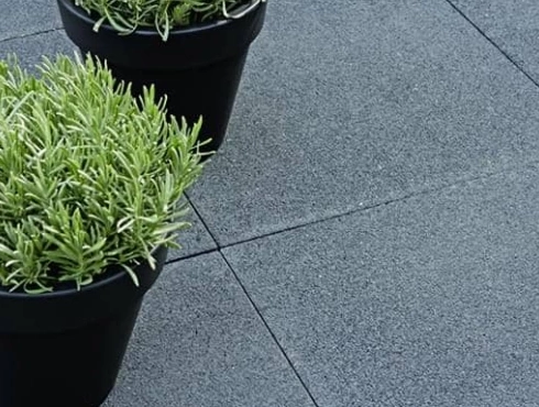 Heerenveen koopt tuintegels bij Stenekes