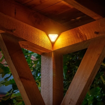 Lightpro Tiga Corner