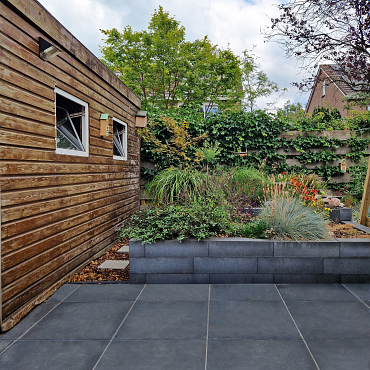 Tegel 60x60x5 cm antraciet komo