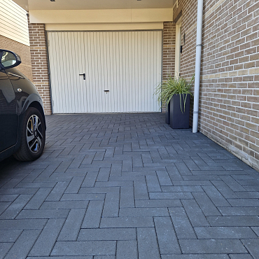 Patio longstone 7 cm black TOP