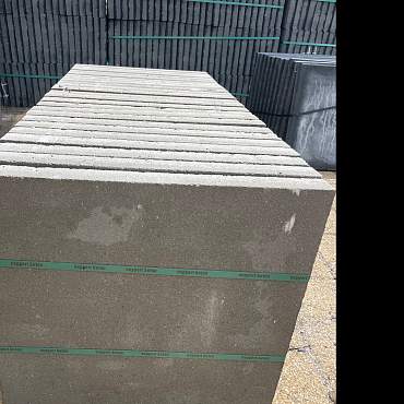 B-keus tegel 50x50x5 Grijs zonder velling ( 24st. per pak )