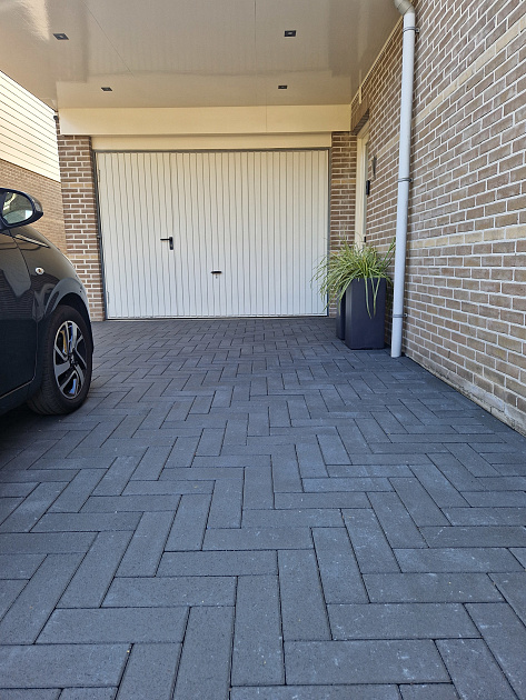 Patio longstone 7 cm black TOP