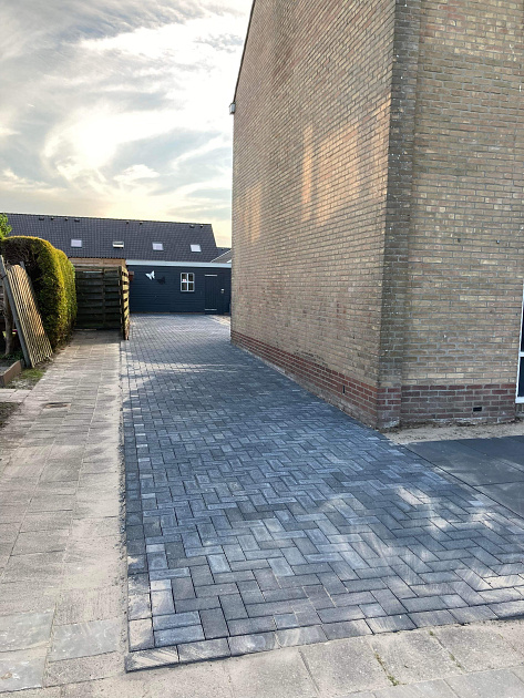 B-keus Klinker 8cm Zwart structuur Kleurvast