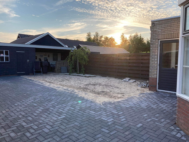 B-keus Klinker 8cm Zwart structuur Kleurvast