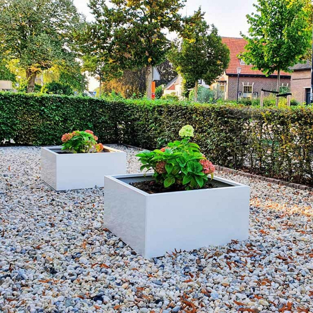 Gepoedercoat staal plantenbak Miami 80x80x40 cm ( RAL9010 )