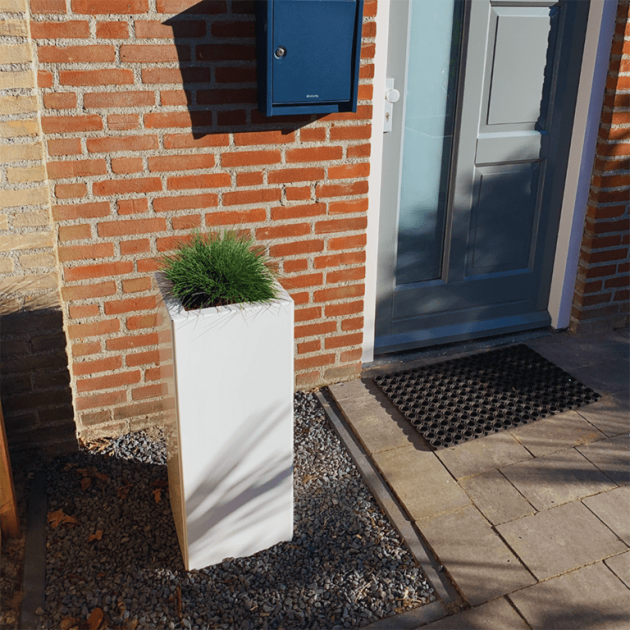 Gepoedercoat staal plantenbak Miami 40x40x30 cm ( RAL9010 )