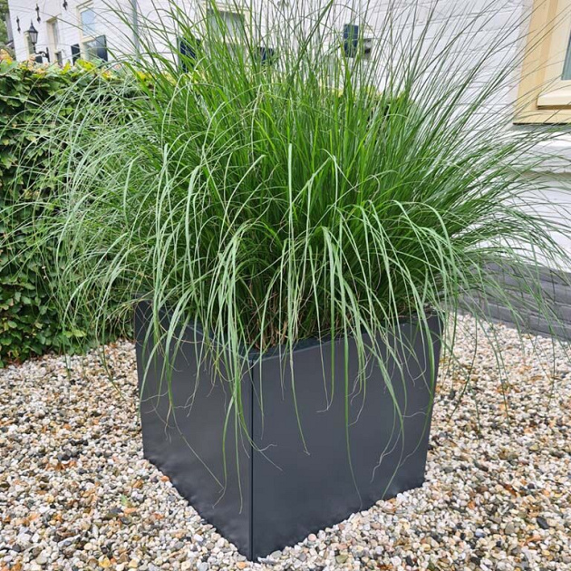 Gepoedercoat staal plantenbak Miami 30x30x30 cm ( RAL7016 )